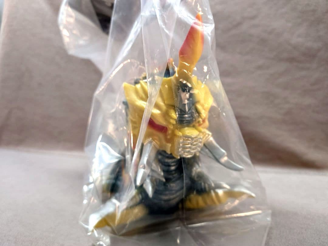 ゴジラ VANYL WARS　マーミット製 「バトラ幼虫」　メディコム・トイ