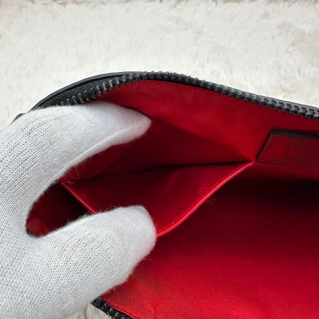 ✨極美品✨箱あり　ルブダン　セカンドバッグ　スタッズ　パネトーネ　シボ革　黒　赤