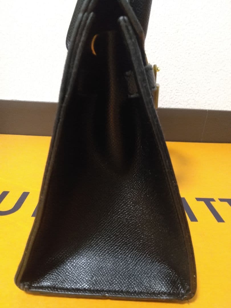 ルイヴィトン南京錠＋おまけノーブランドトートバッグ２５size黒＋ゴールド