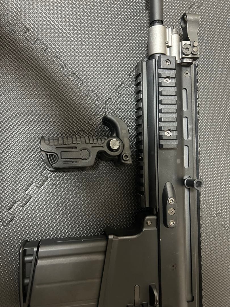 SCAR Heavy 次世代電動ガン ブラック 拡張マガジンなど付属品付き