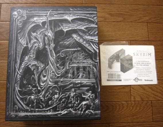 The Skyrim Library　Volumes I〜III Box Set