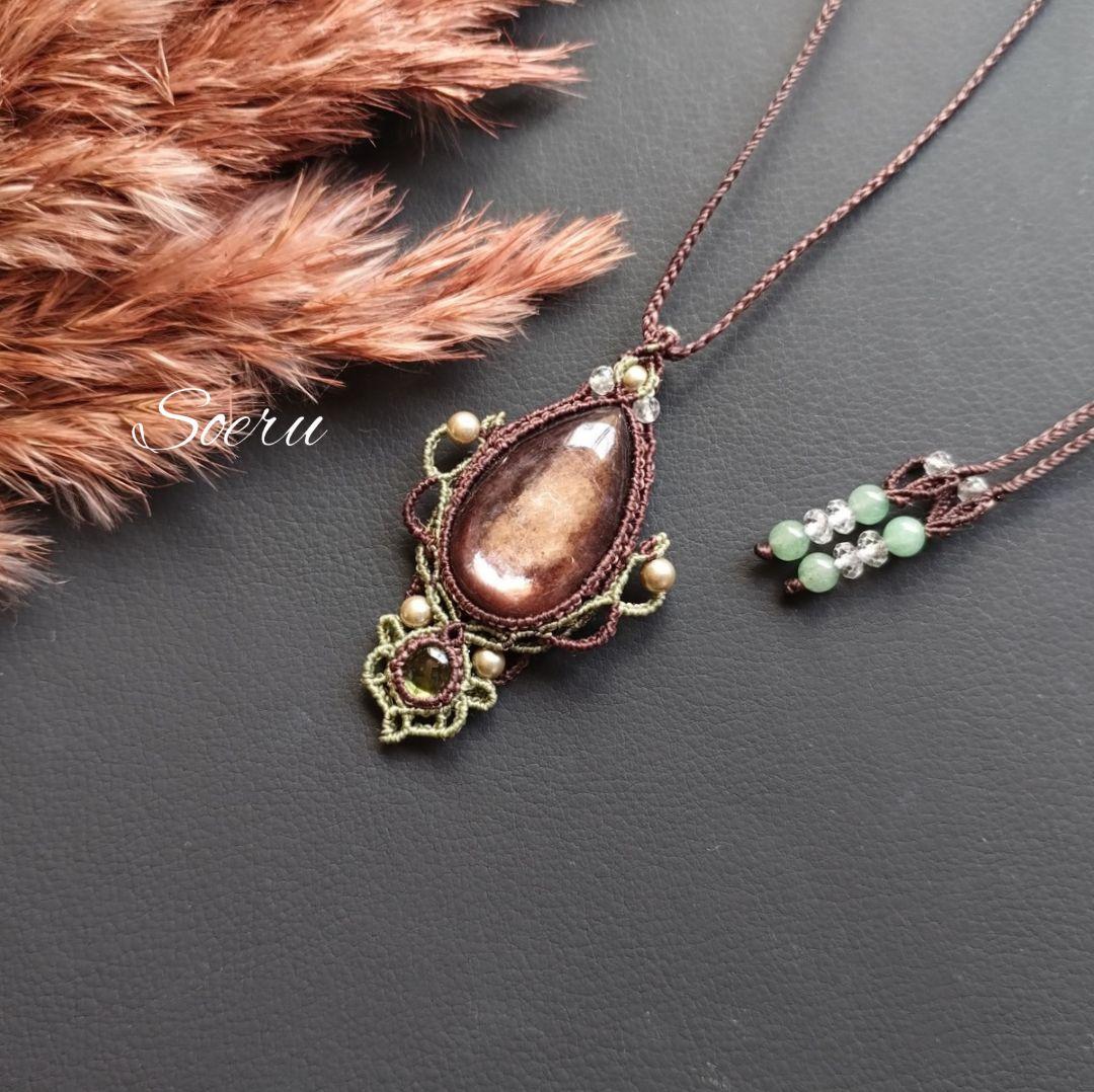 レピドライト＆ペリドットのマクラメ編みネックレス　ペンダント　天然石