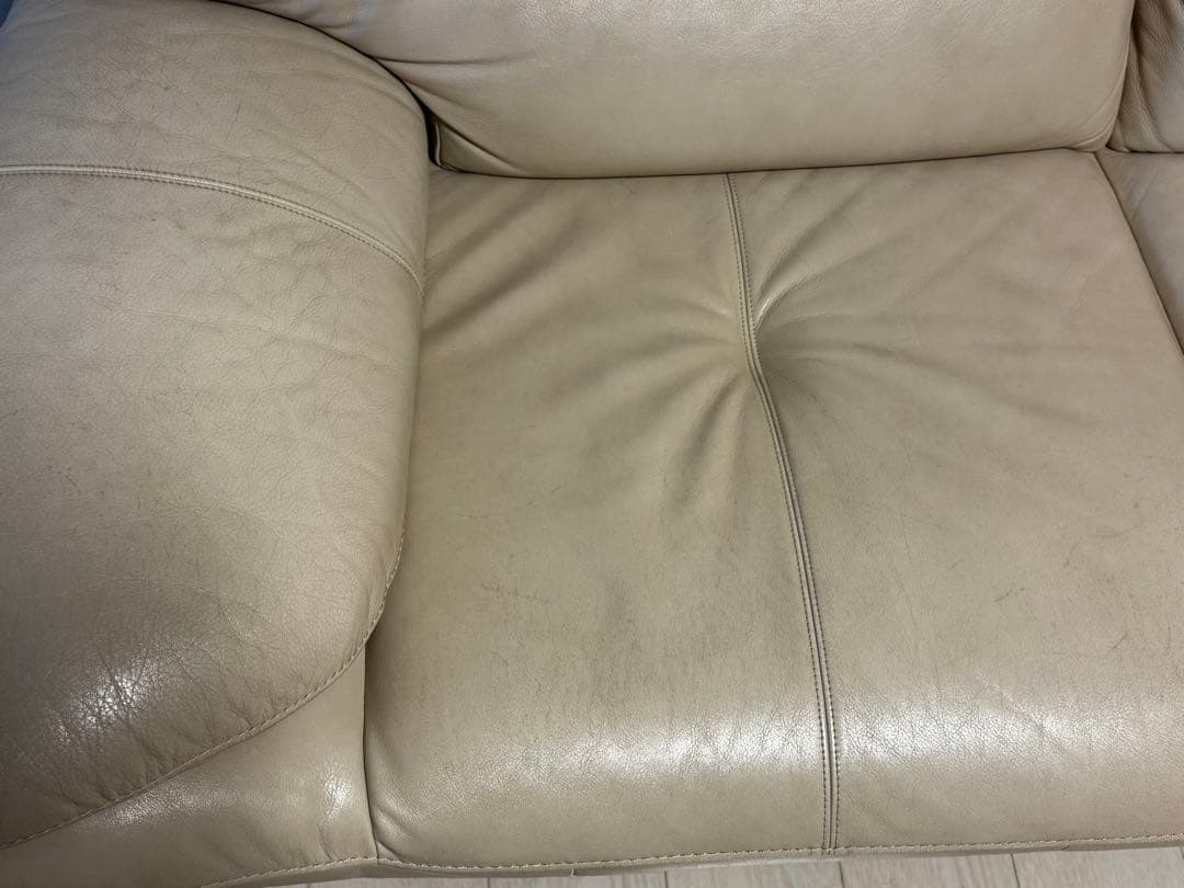 【送料込み】カリモク ZT8312レザー 2人掛けソファ（使用に問題なし）