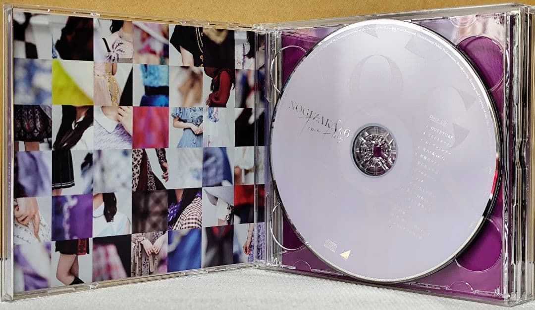 【店舗限定特典あり・初回生産分】乃木坂46 ベストアルバム Time flies