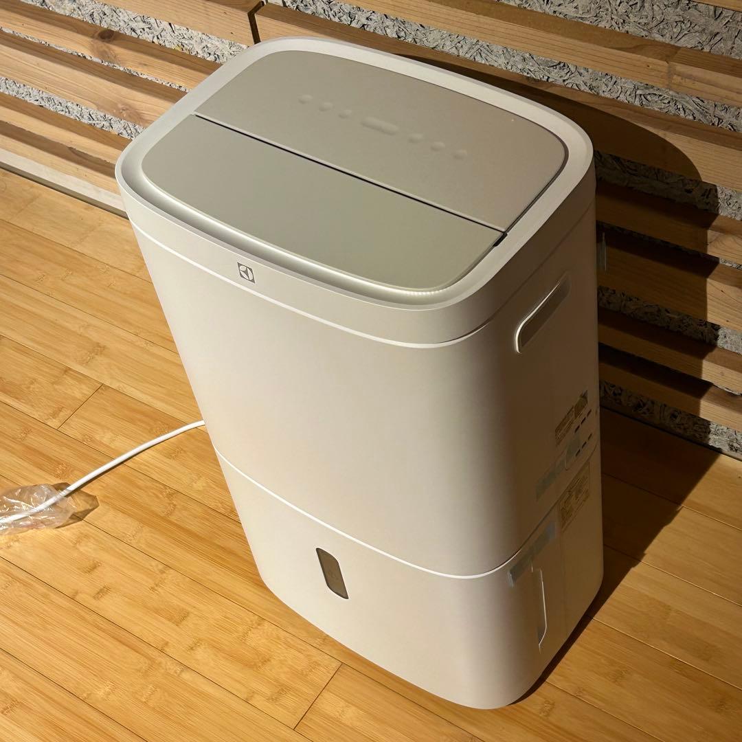 エレクトロラックス 除湿空気清浄機 Ultimate 500