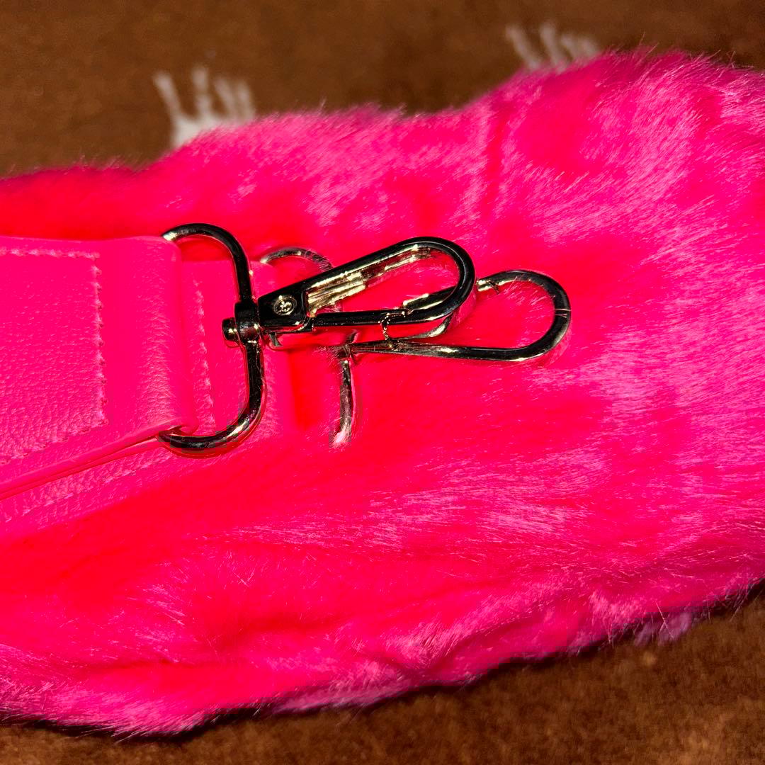 BIGBANG ショルダーストラップ ファーチャーム ジヨン