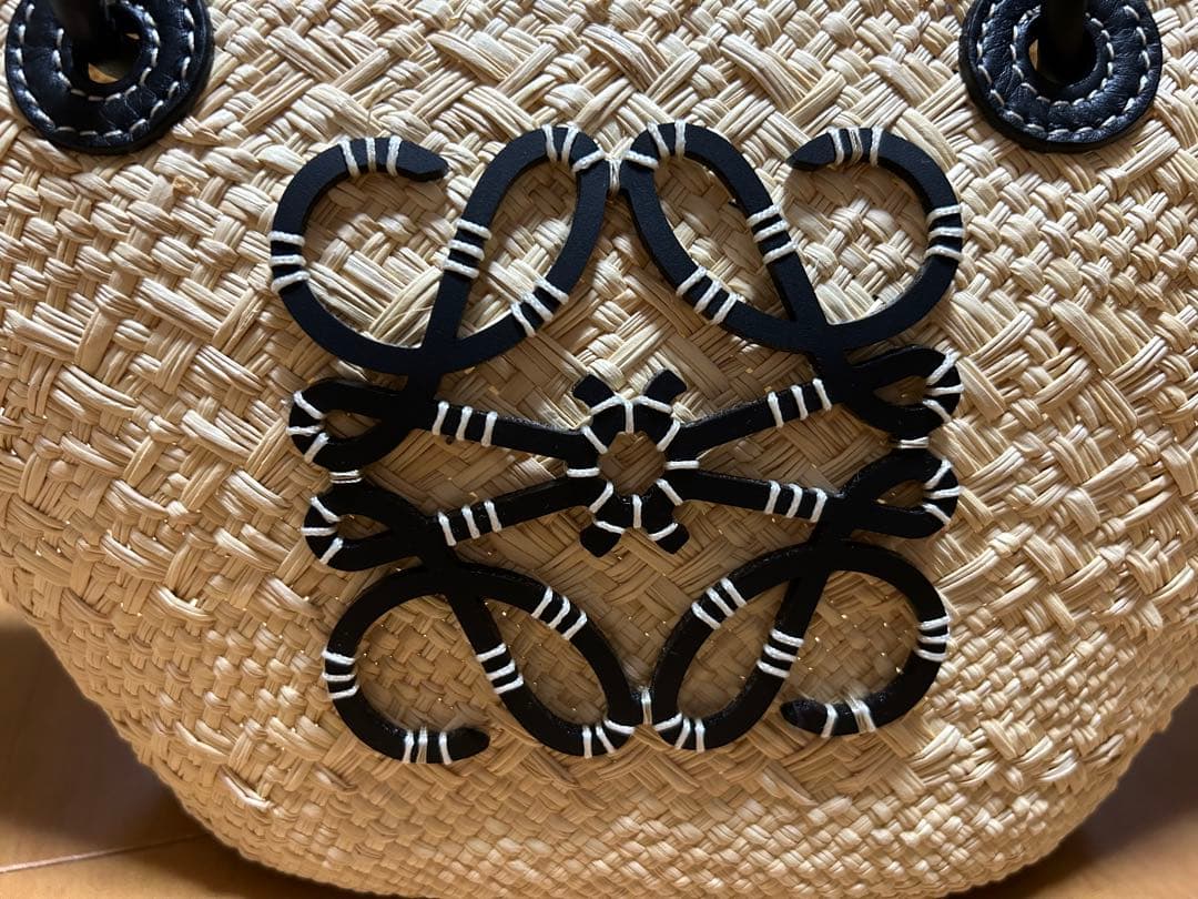 新品★LOEWEアナグラム バスケットバッグ スモール（イラカヤシ&カーフ）