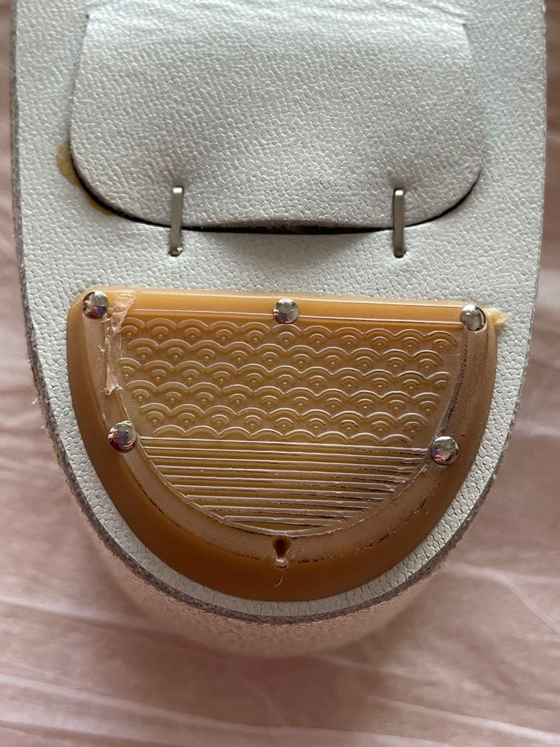 和装　草履とバッグのセット(金色地に白い花刺繍)