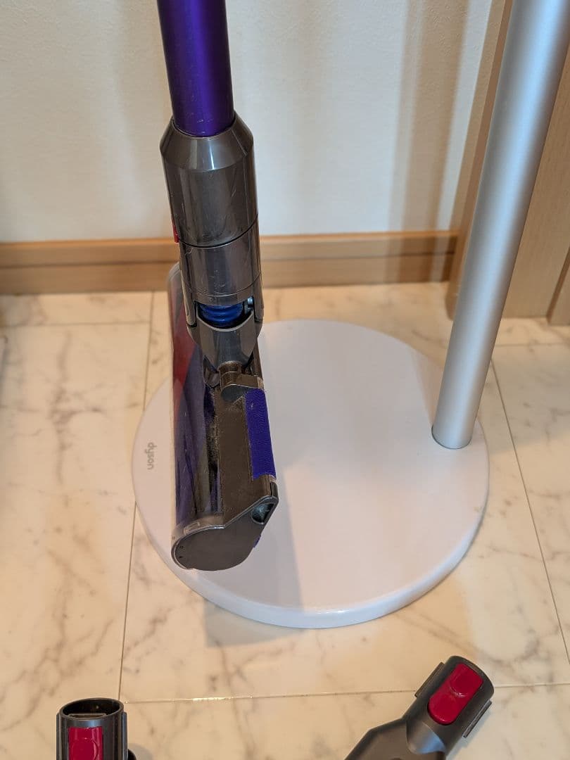 Dysonスティック掃除機 Digital Slim Fluffy sv12