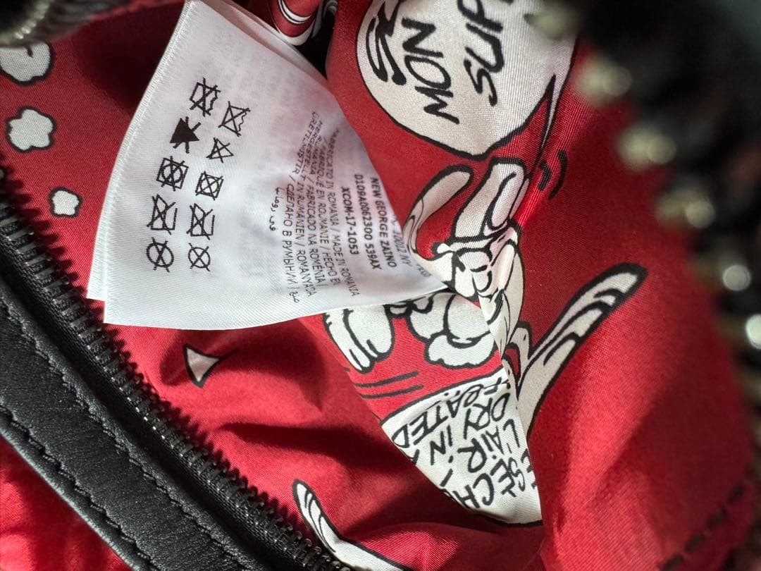 ✴*︎様 美品MONCLERブラックリュック・オークションは1/17（土）で終了