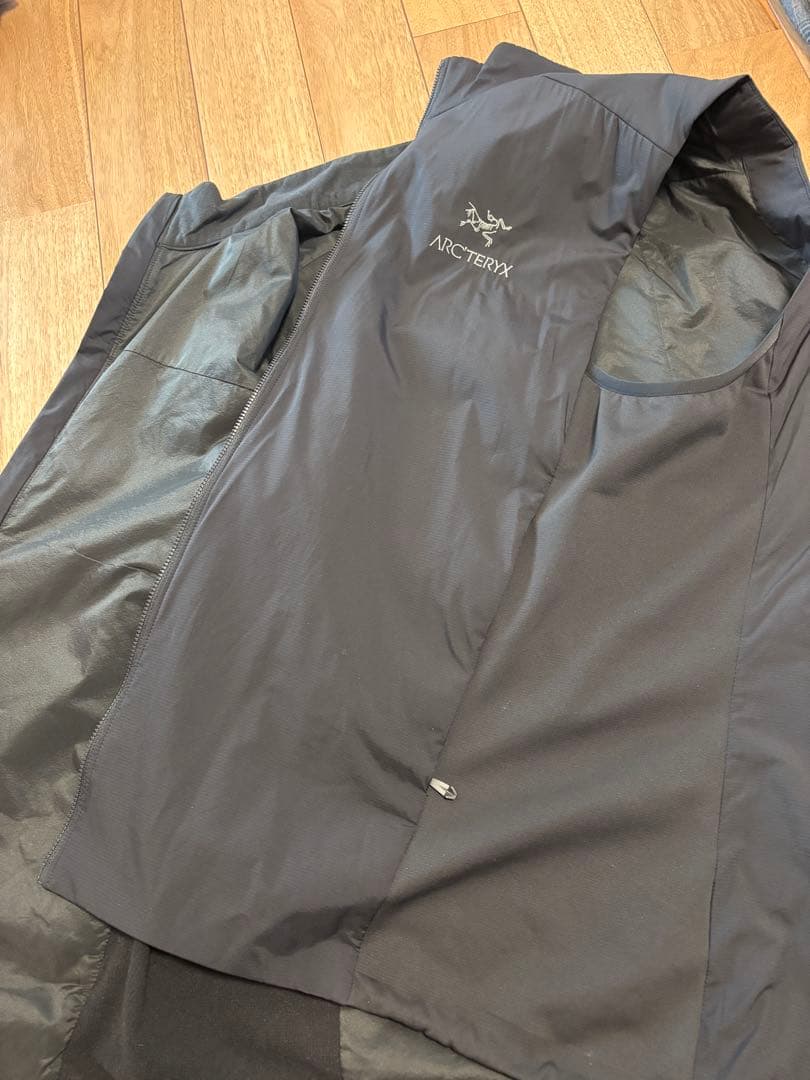【サイズXL】ARC'TERYX Atom Vest [Black]