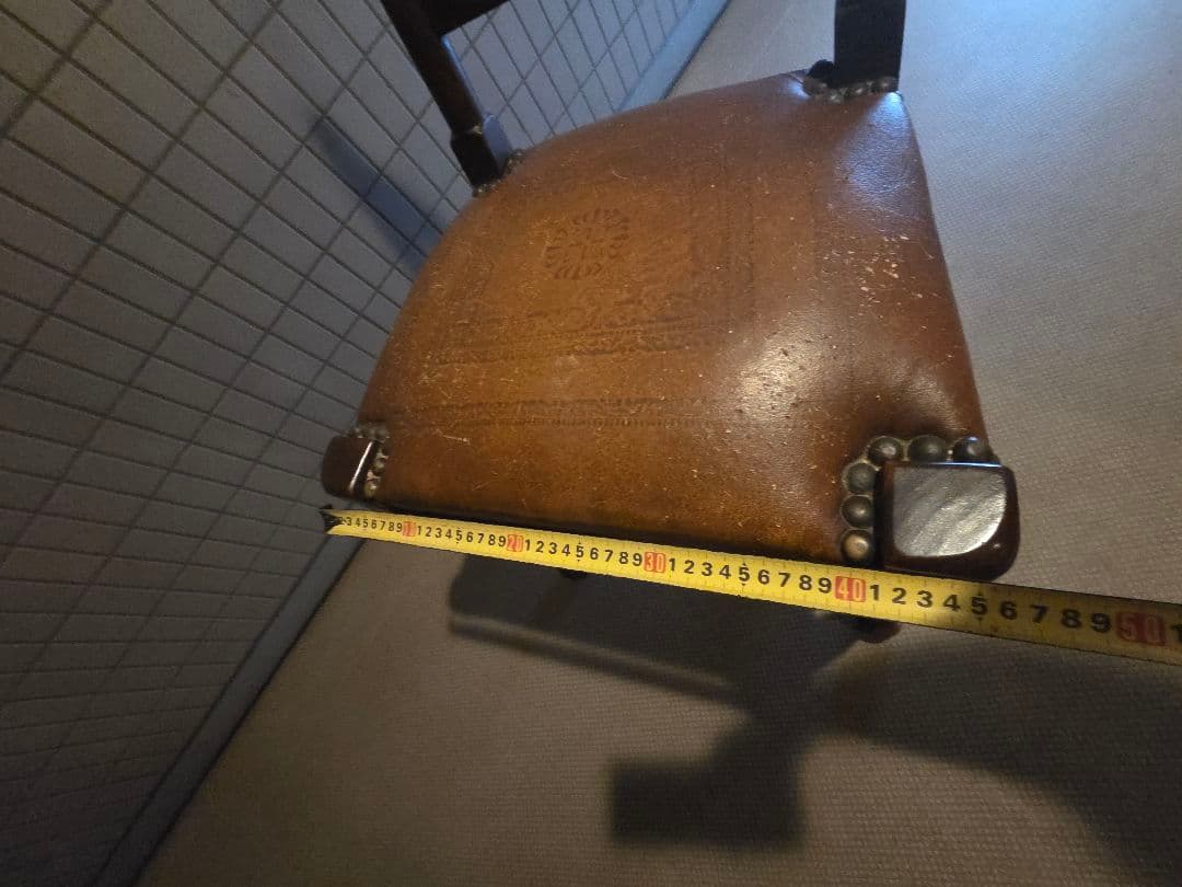 希少　セオドア アレクサンダー？ 木製スピンドルバック椅子 高さ約100cm