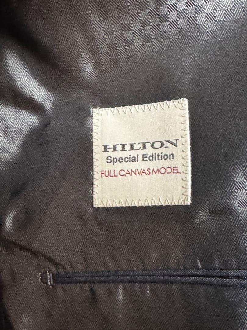 HILTON プレミアムスタイリッシュスーツ A25V4443 A5 新品