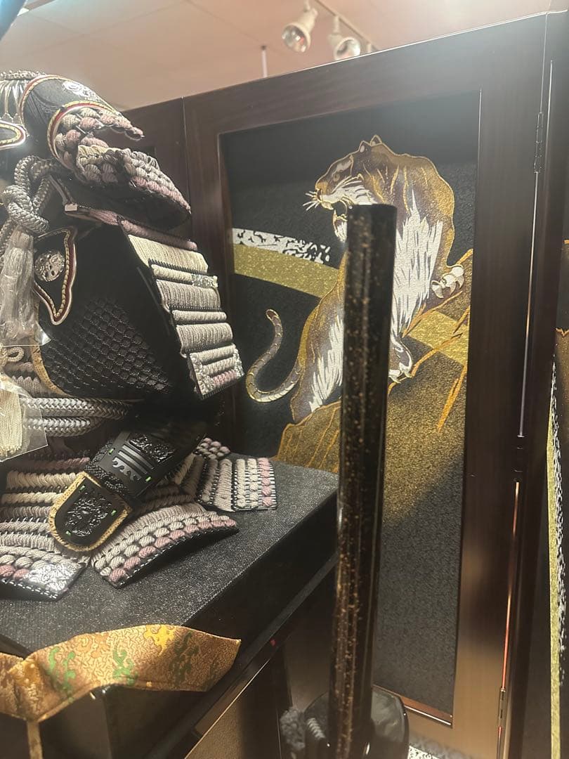 五月人形 上杉鎧飾り 高級鎧兜飾り 新品未使用 展示品 閉店在庫