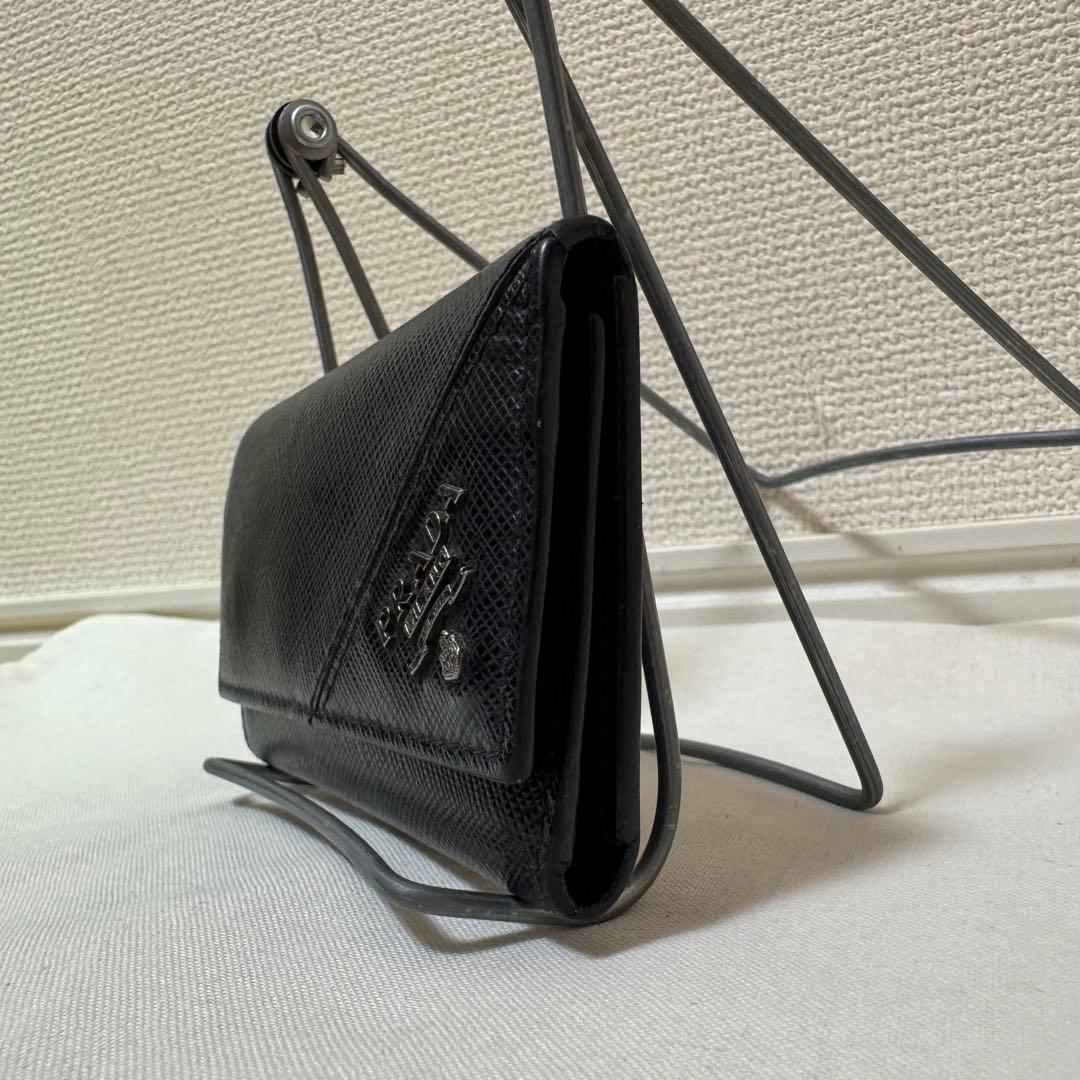 【美品】プラダ PRADAサフィアーノレザー 6連 金具ロゴ キーケース
