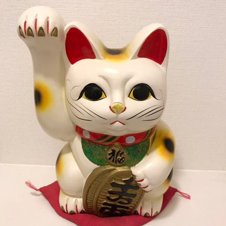 招き猫　陶器　開運昭和レトロ　貯金箱