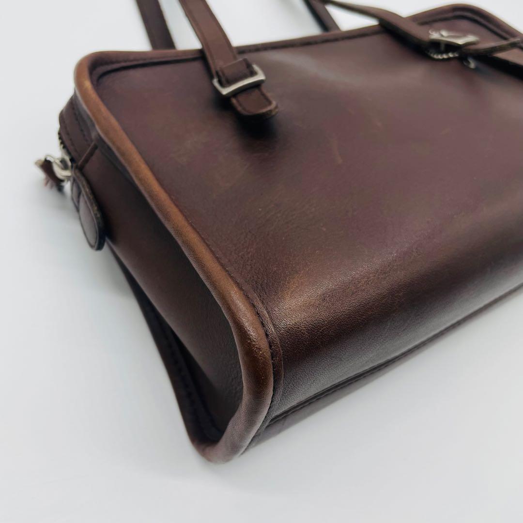 オールドコーチ　ショルダーバッグ　 希少9051 USA製 ブラウン