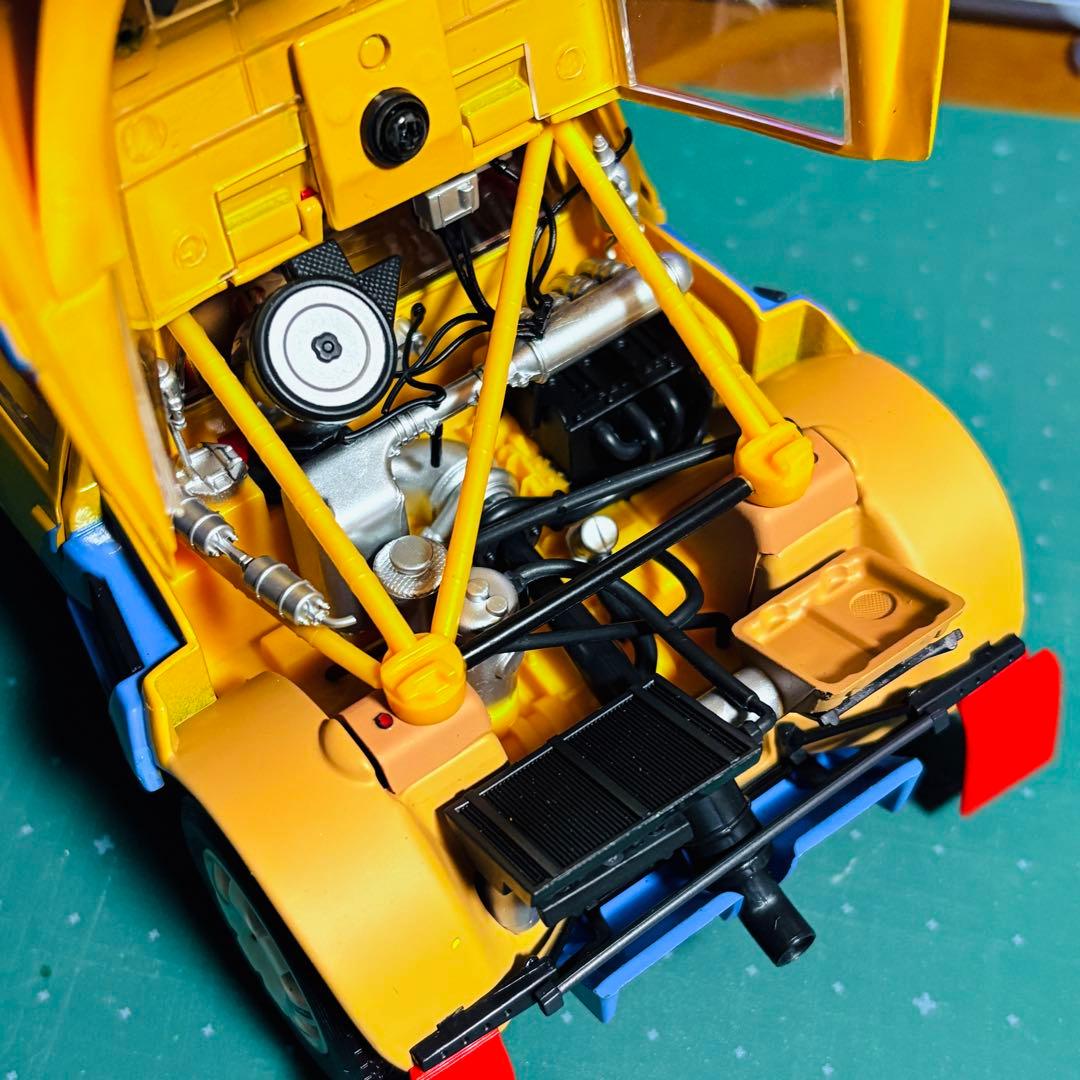 ワンオフカスタム 1/18 Solido プジョー205 T16 パイクスピーク