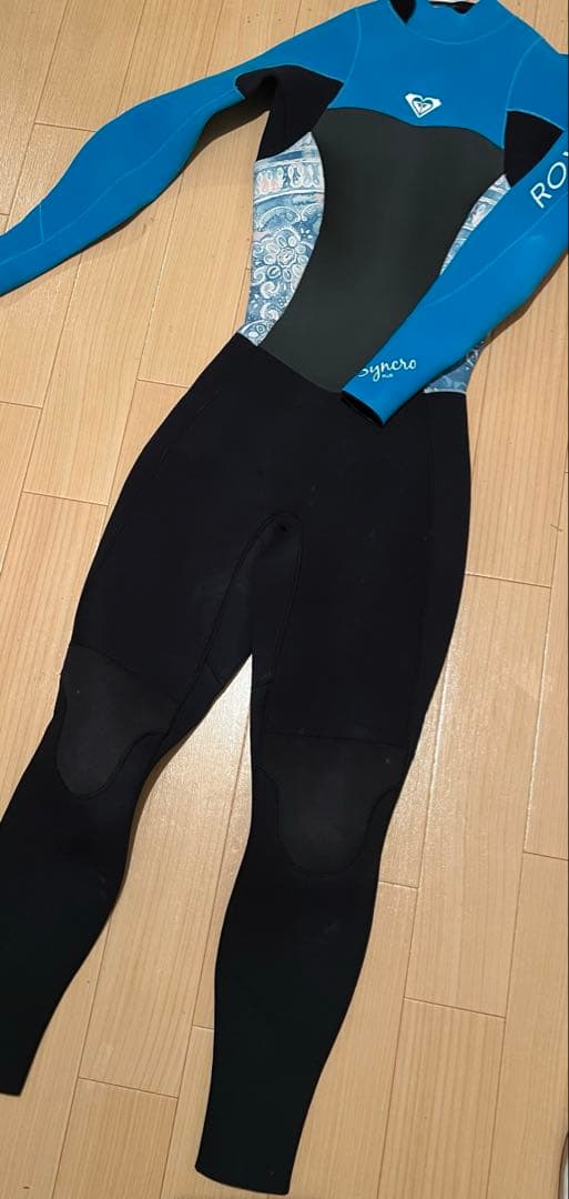 の*ん様 ロキシー　オール5ミリ　裏起毛　ほぼ新品　ウエット　レディース　M程度