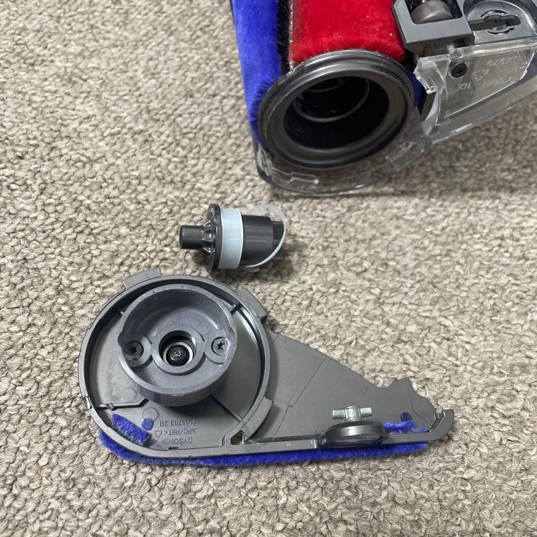ダイソン　Dyson v8 fluffy 一部ジャンク品