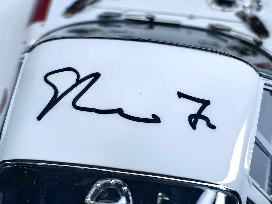 新品 CMC 1/18 フェラーリ 250 GTO 30周年記念モデル ミニカー