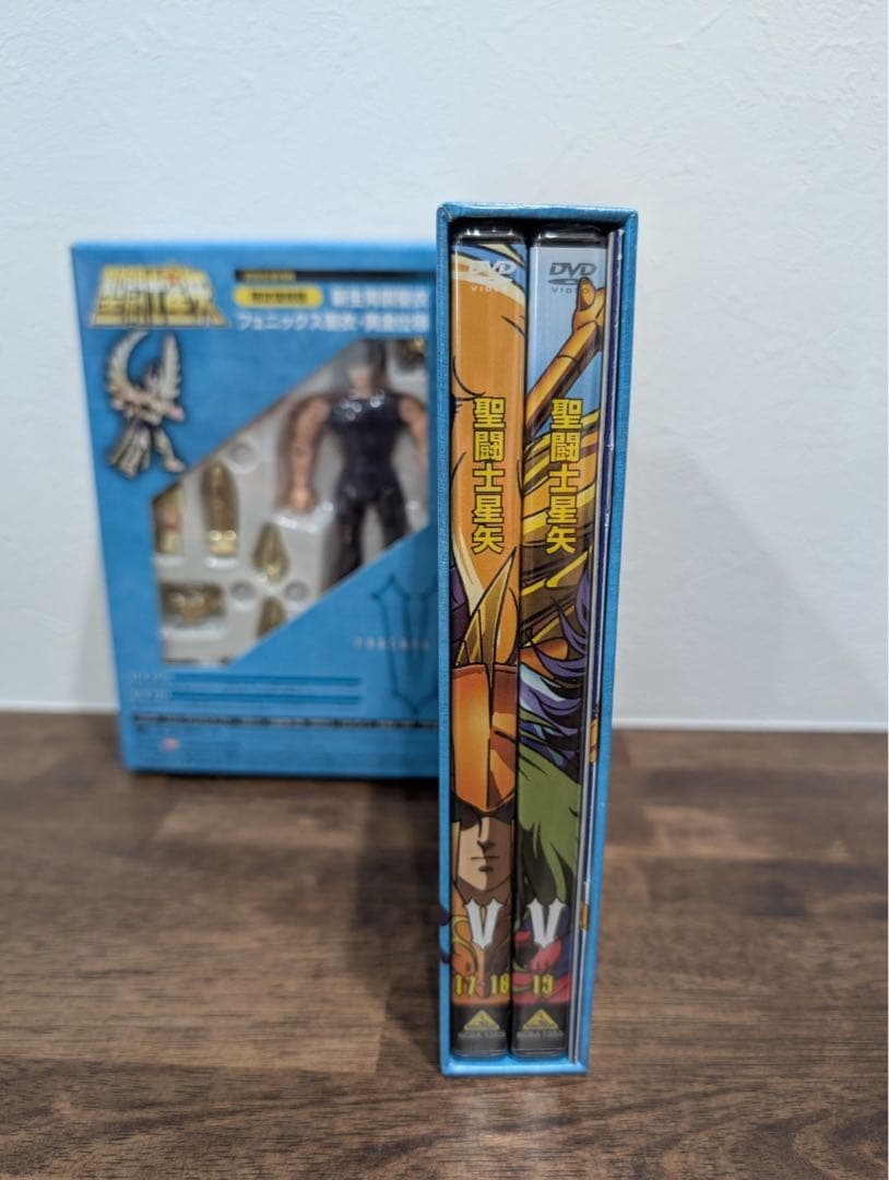 聖闘士星矢Ⅴ フェニックスBOX〈3枚組〉フィギュア付き