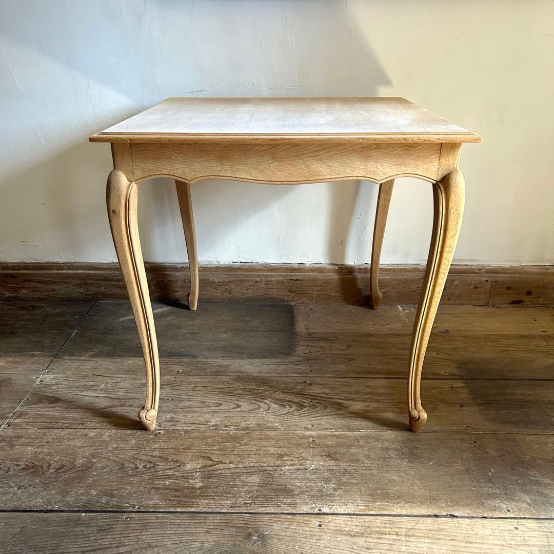 フランスアンティーク　ダイニングテーブル　スクエアテーブル　猫脚　剥離　正方形