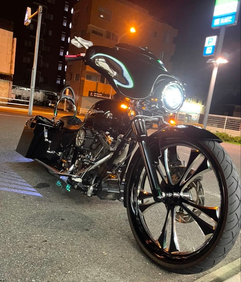 26インチ ブラック カスタムホイール アレンネス！ハーレーflhxバガー
