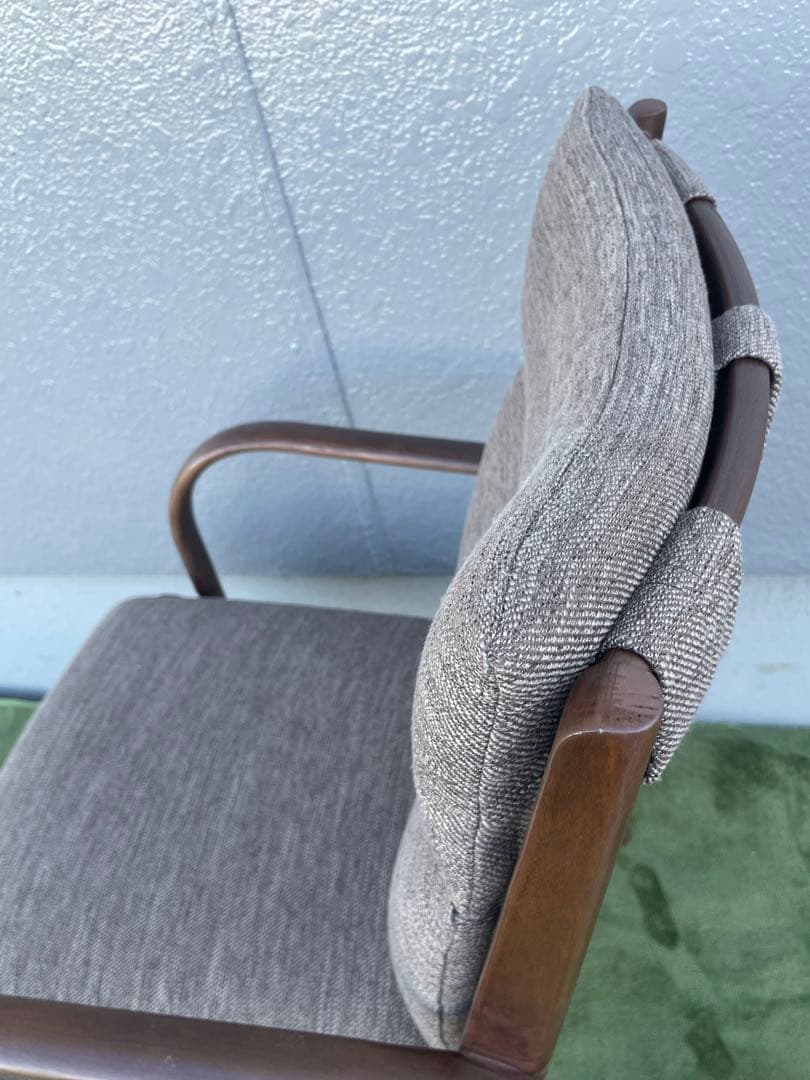 美品　ニトリ Nコレクション C-27M 肘付き　ダイニングチェア