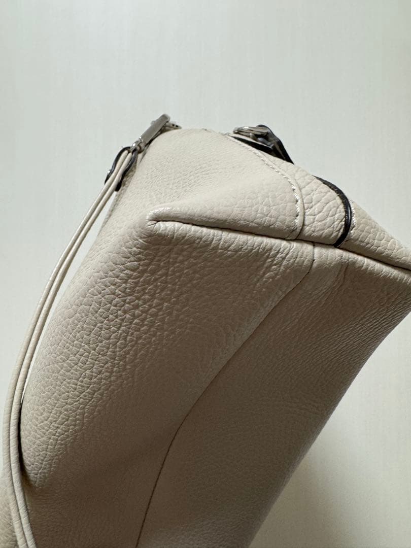 GIANNI CHIARINI アリファMサイズ（LAMB）ショルダーバッグ