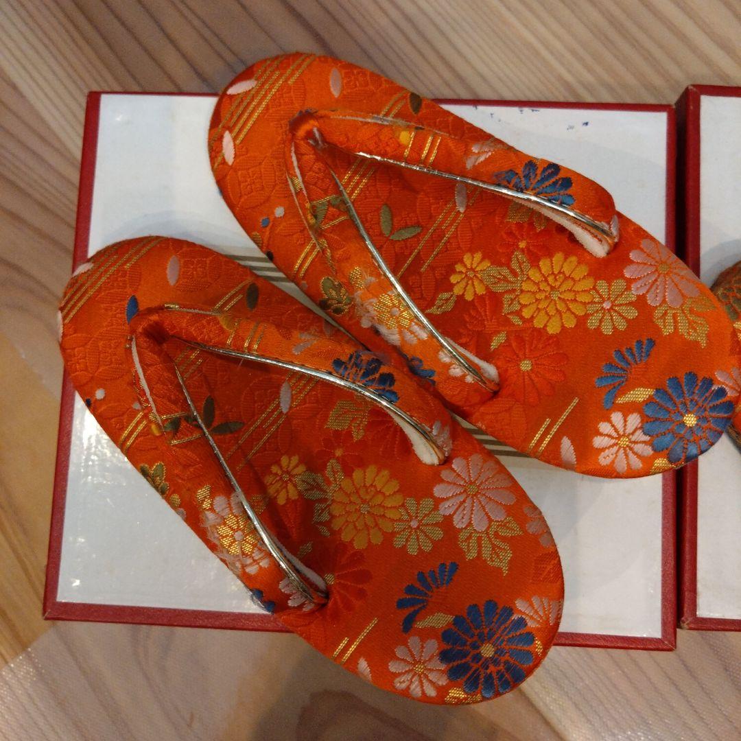 七五三　三越百貨店の上品な草履　鈴付き　２足セット