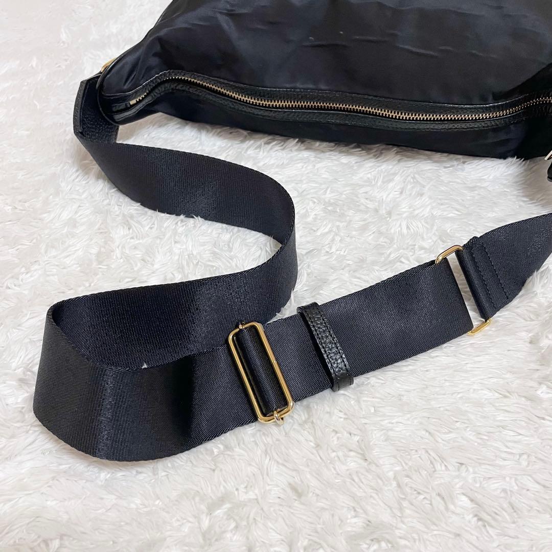 A.D.M.J.☆ショルダーバッグ メッセンジャーバッグ ナイロン 黒ピンク