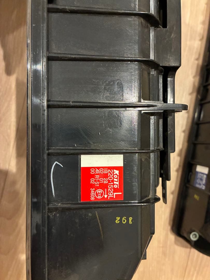 小糸　LEDテールランプ3連　クリアバージョン