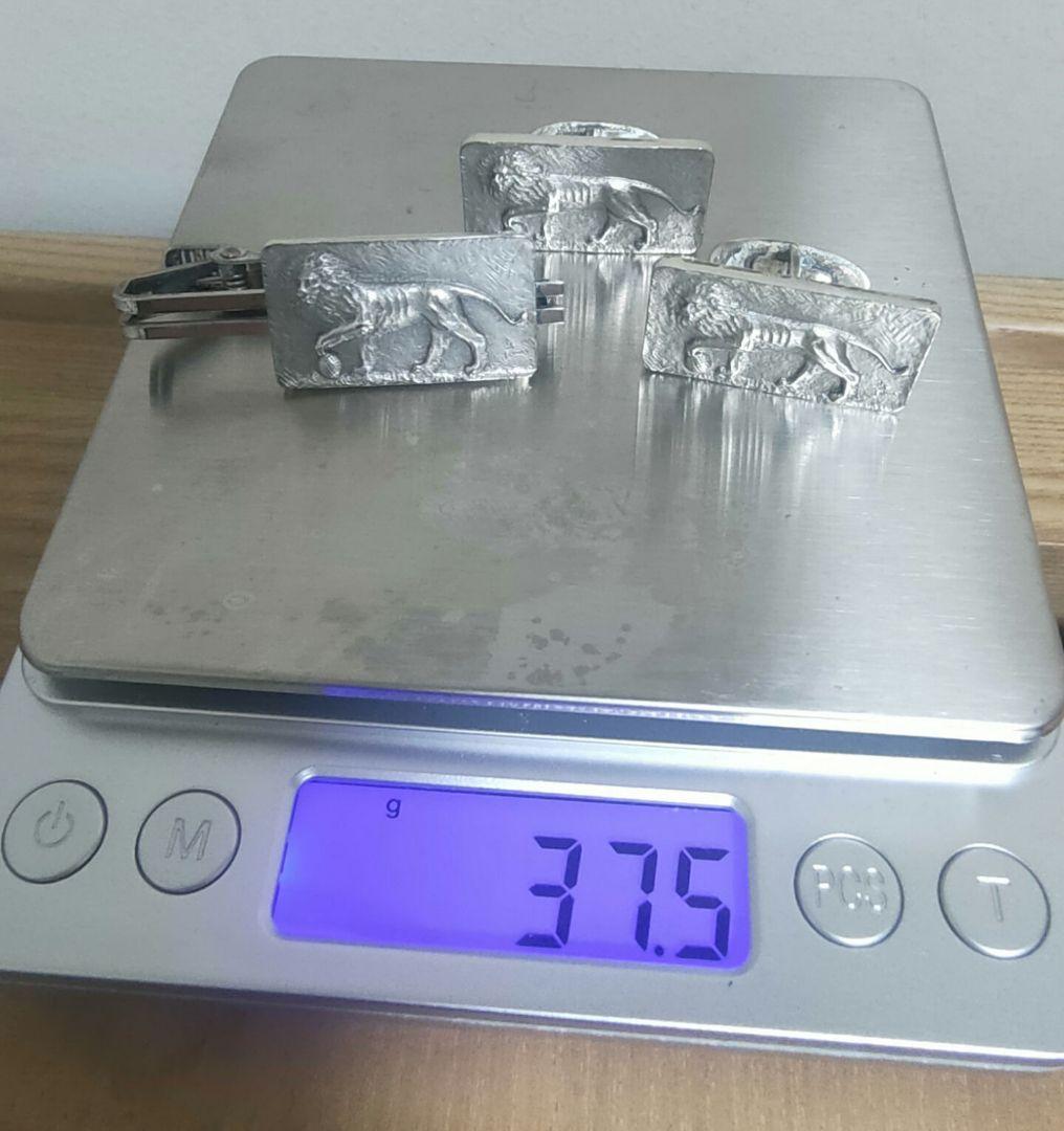 ★純銀製ライオンカフスボタン（カフリンクス）とネクタイピンのセット