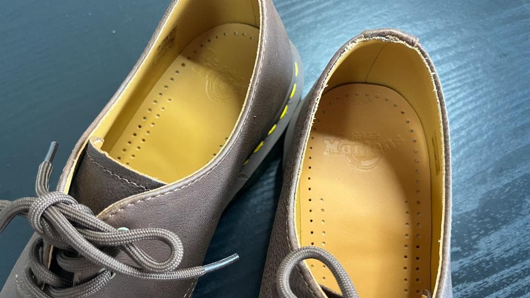 【美品・2回使用】ドクターマーチン 1461 UK9 / 28cm相当｜シボ革