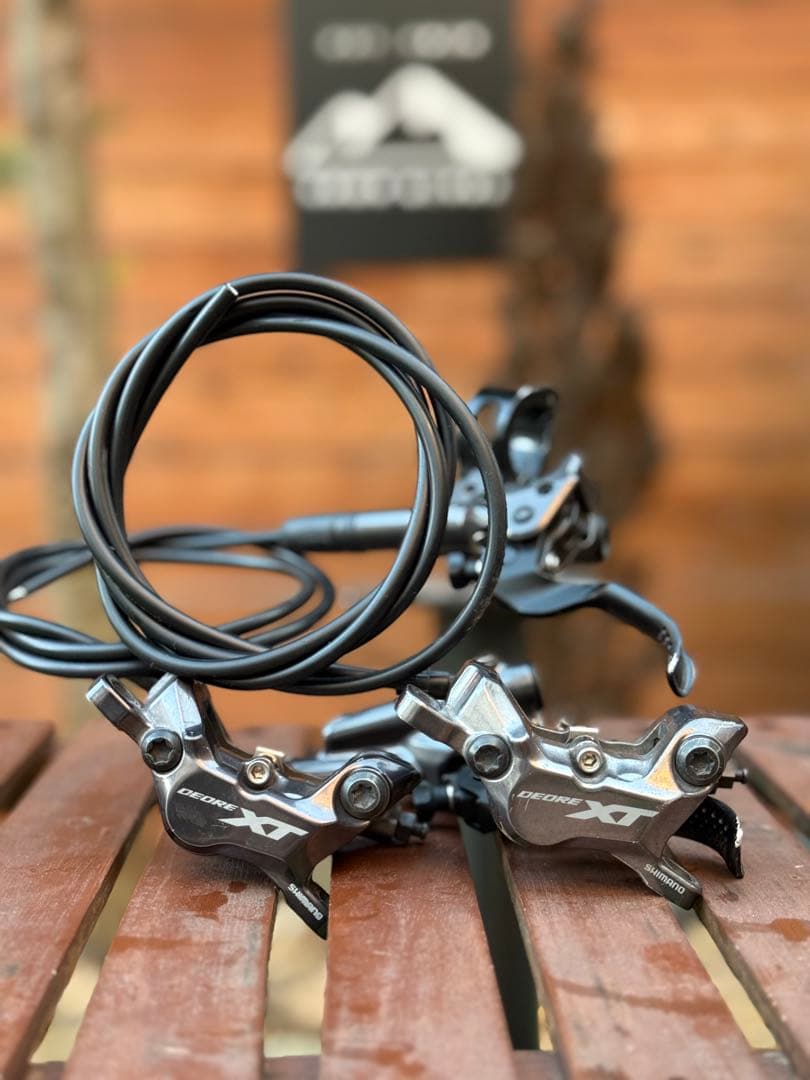 J*o様 Deore XT ブレーキセット シマノ 4ピストン リア＆フロント