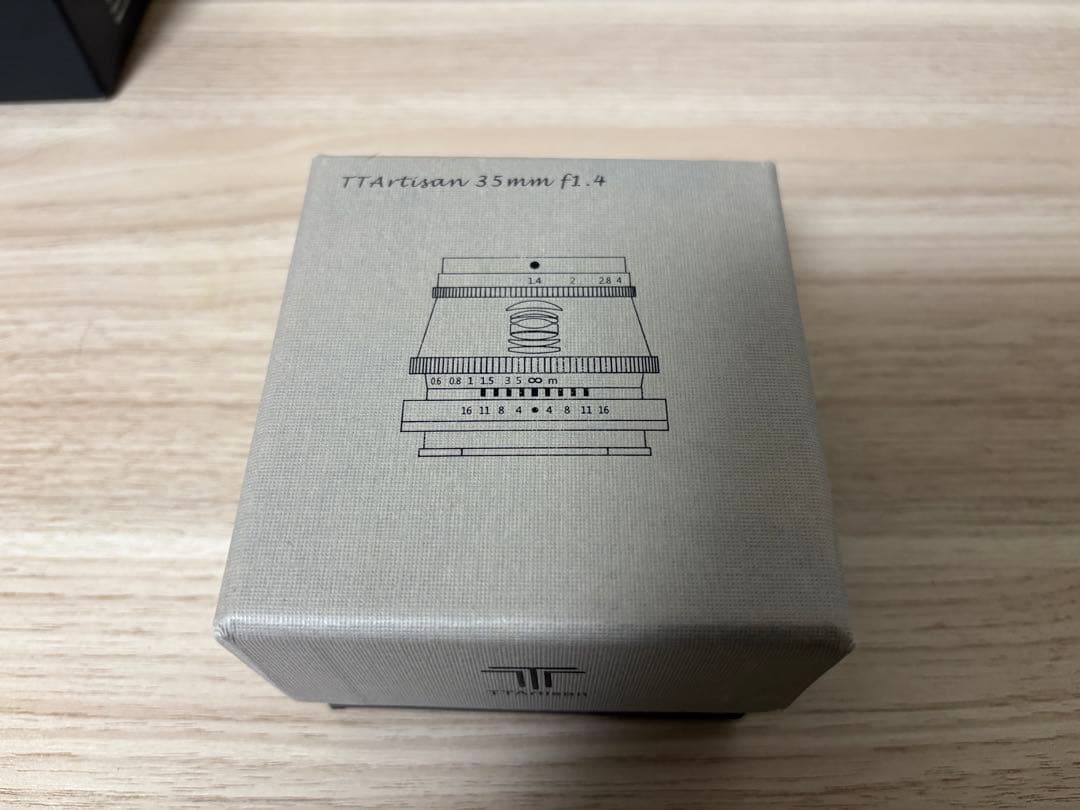 銘匠光学　TTArtisan 35mm f/1.4 Lマウント　APS-C用