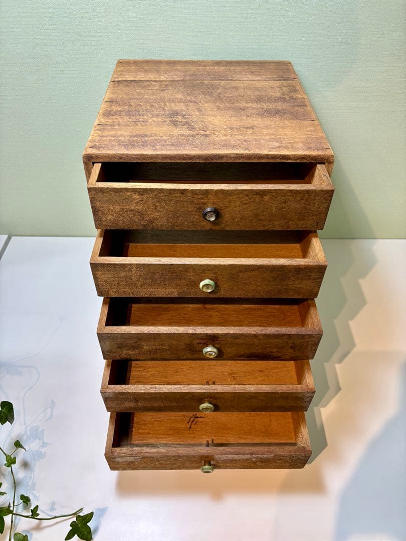 木味の小引き出し5段 レトロインテリア収納　レトロ雑貨好きに