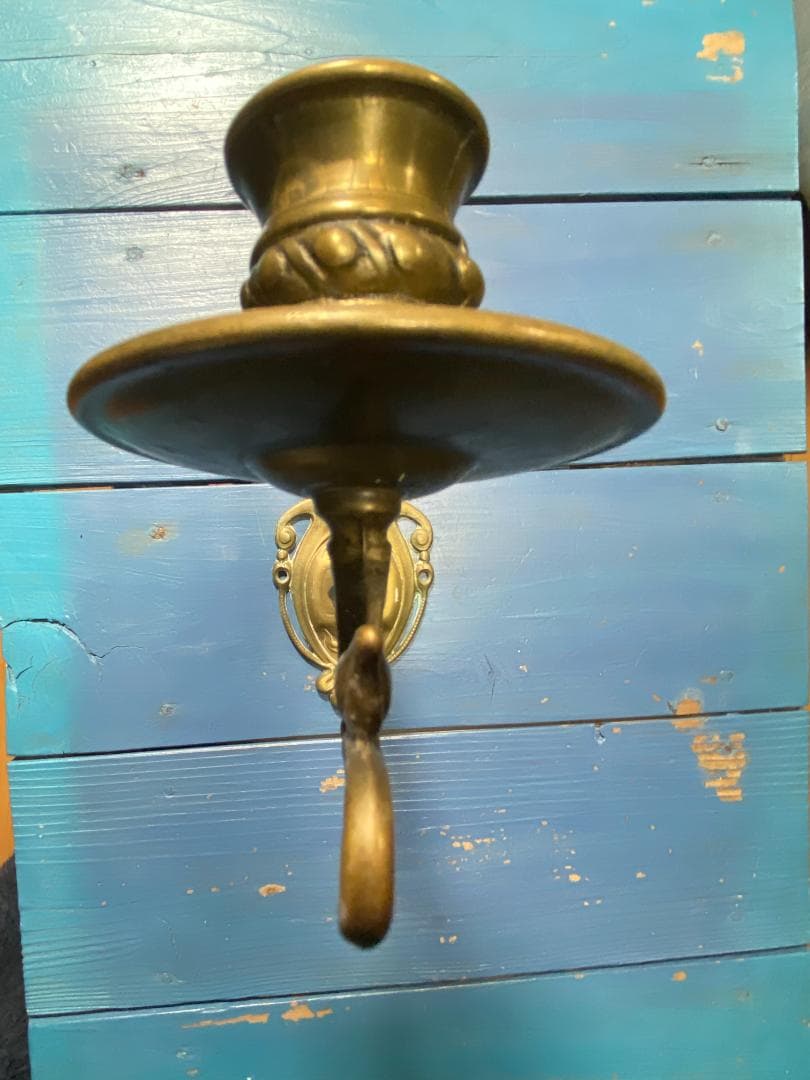 イギリスアンティーク真鍮製装飾キャンドルホルダー