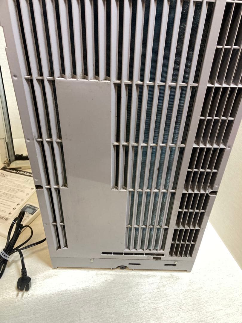 2022年製　TOYOTOMI TIW-A160M 窓用エアコン