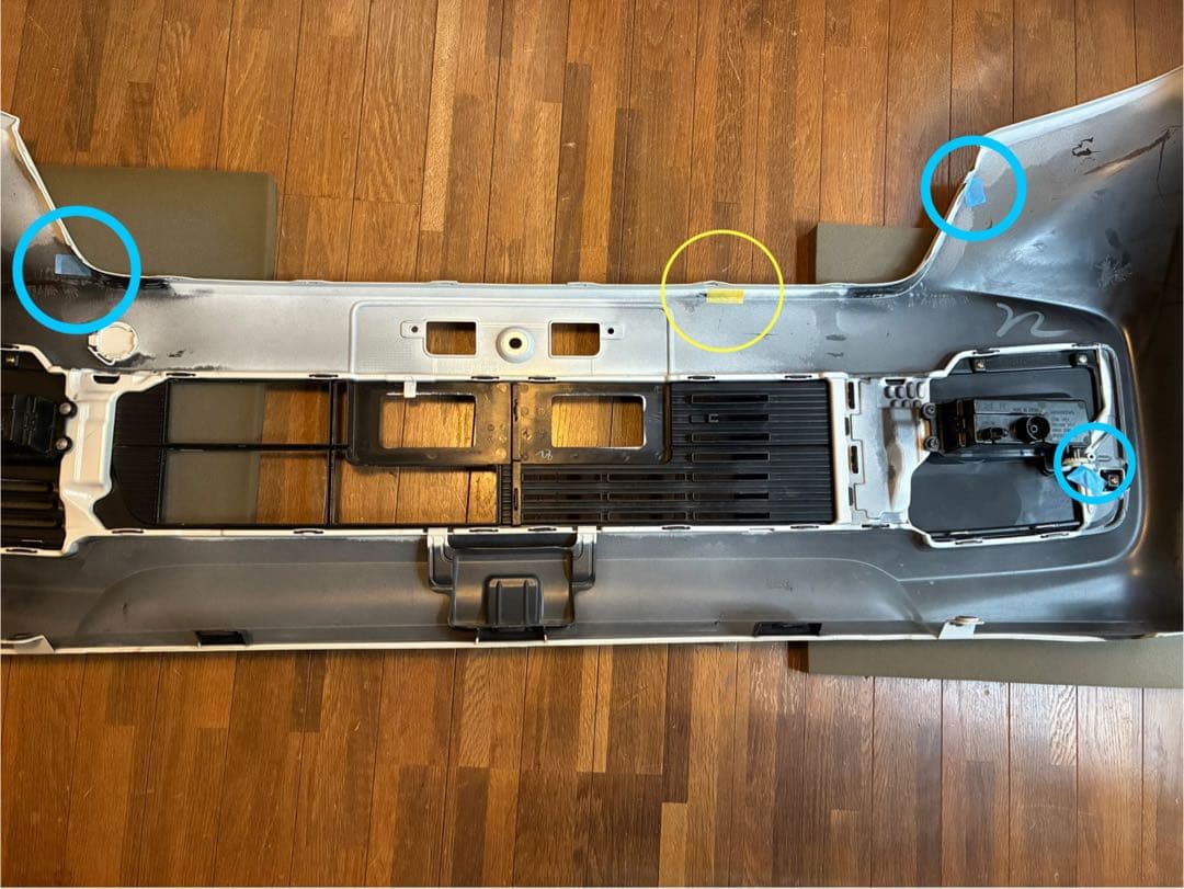 0717 ホンダ　N-BOX カスタム　フロントバンパー　グリルセット. JF3