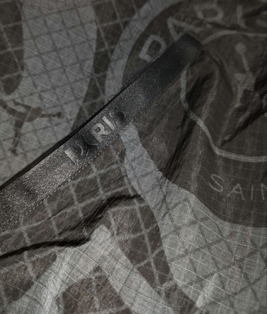 新品　NIKE　ナイキ　JORDAN　ジョーダン　パリサンジェルマン　アウター