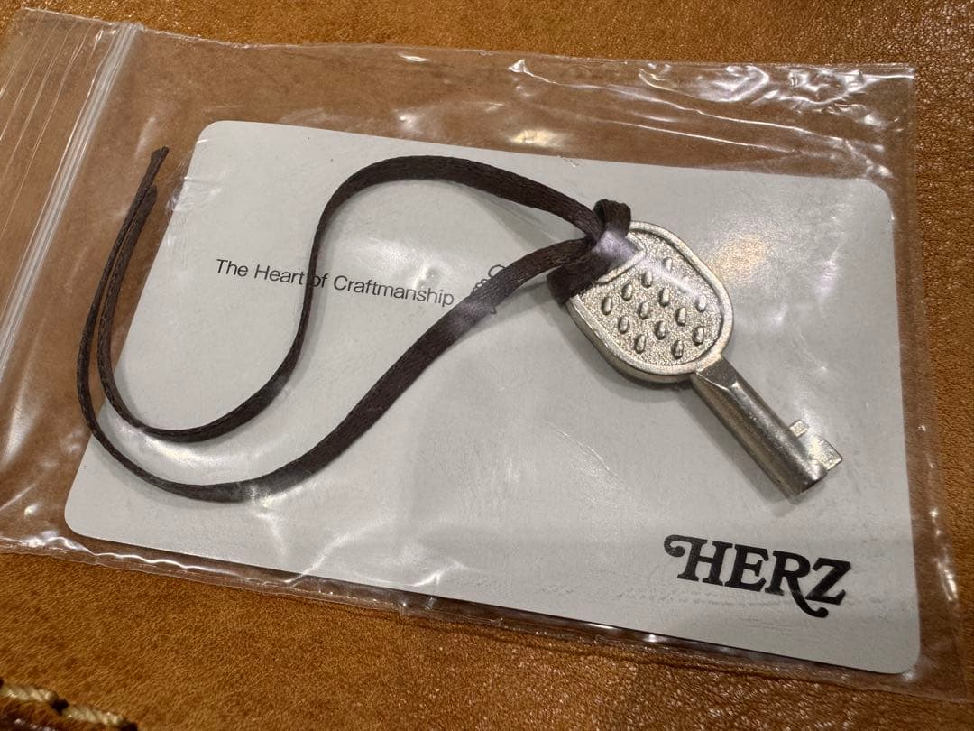 HERZ 50周年記念鞄 チンクワンタ ボストンバッグ 「グランボッカボストン」