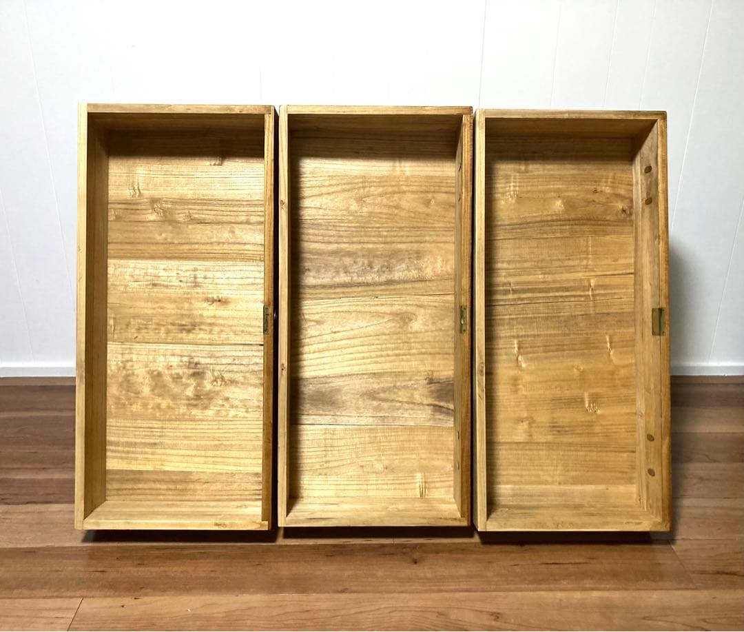 【メンテ済】アンティークの収納棚　サイドボード　ローボード　総桐　引出し3杯