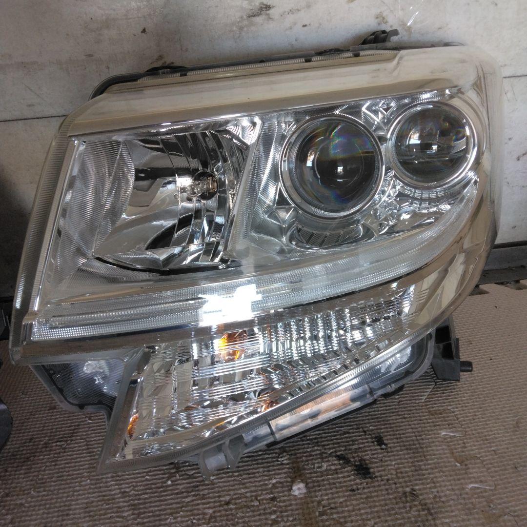 ダイハツ純正LA600610Sタントカスタム後期LEDヘッドライト左右中古128