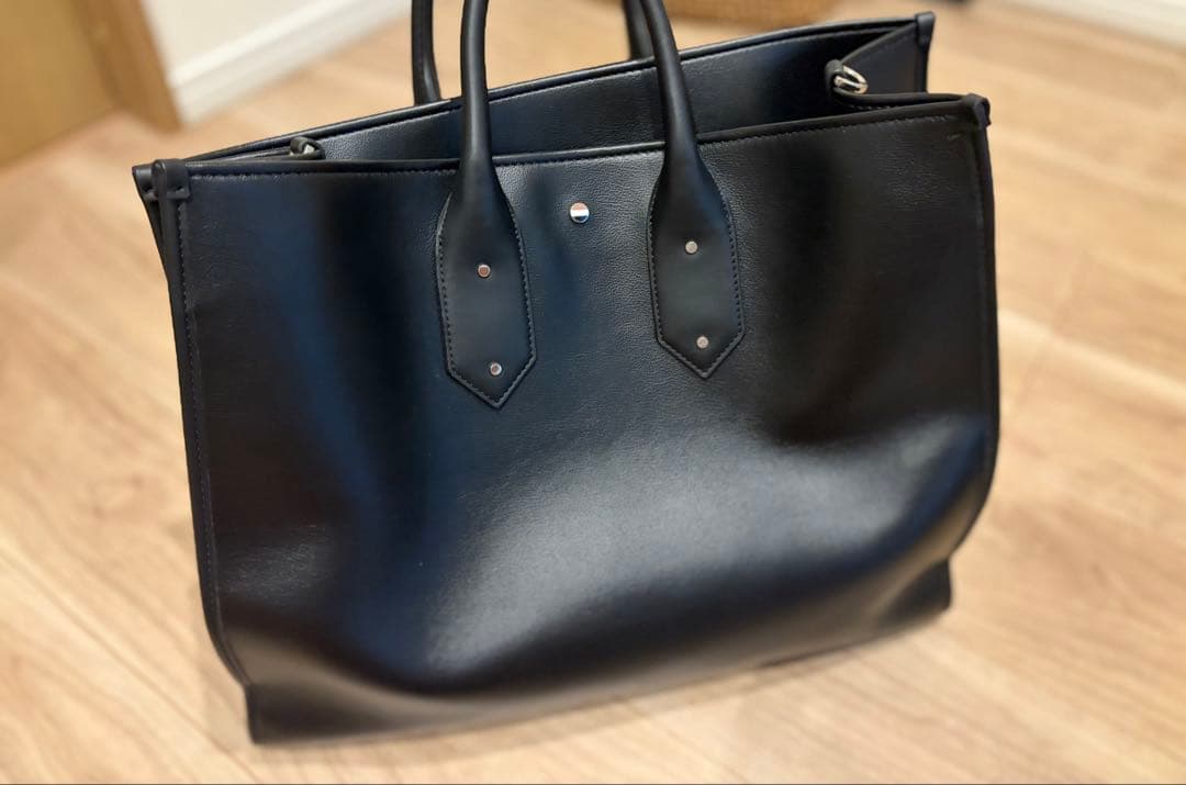 HUGO BOSS ブラックレザービジネスバッグ　トートバッグ　美品