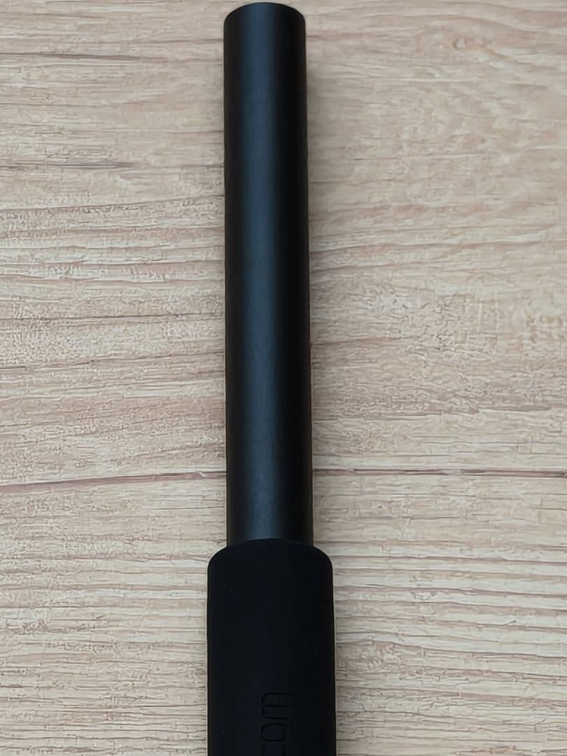 Wacom Cintiq16 2025 (DTK168)＋ストレートグリップ＋芯