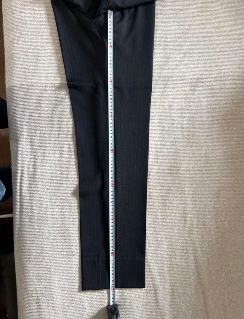 カノニコ Super110's チャコールグレー・ストライプスーツ　サイズＹ6