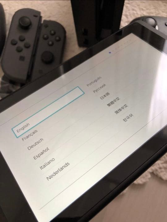 送料込み❗️Switch本体、新品スマブラセット、プロコンは付いてきません。