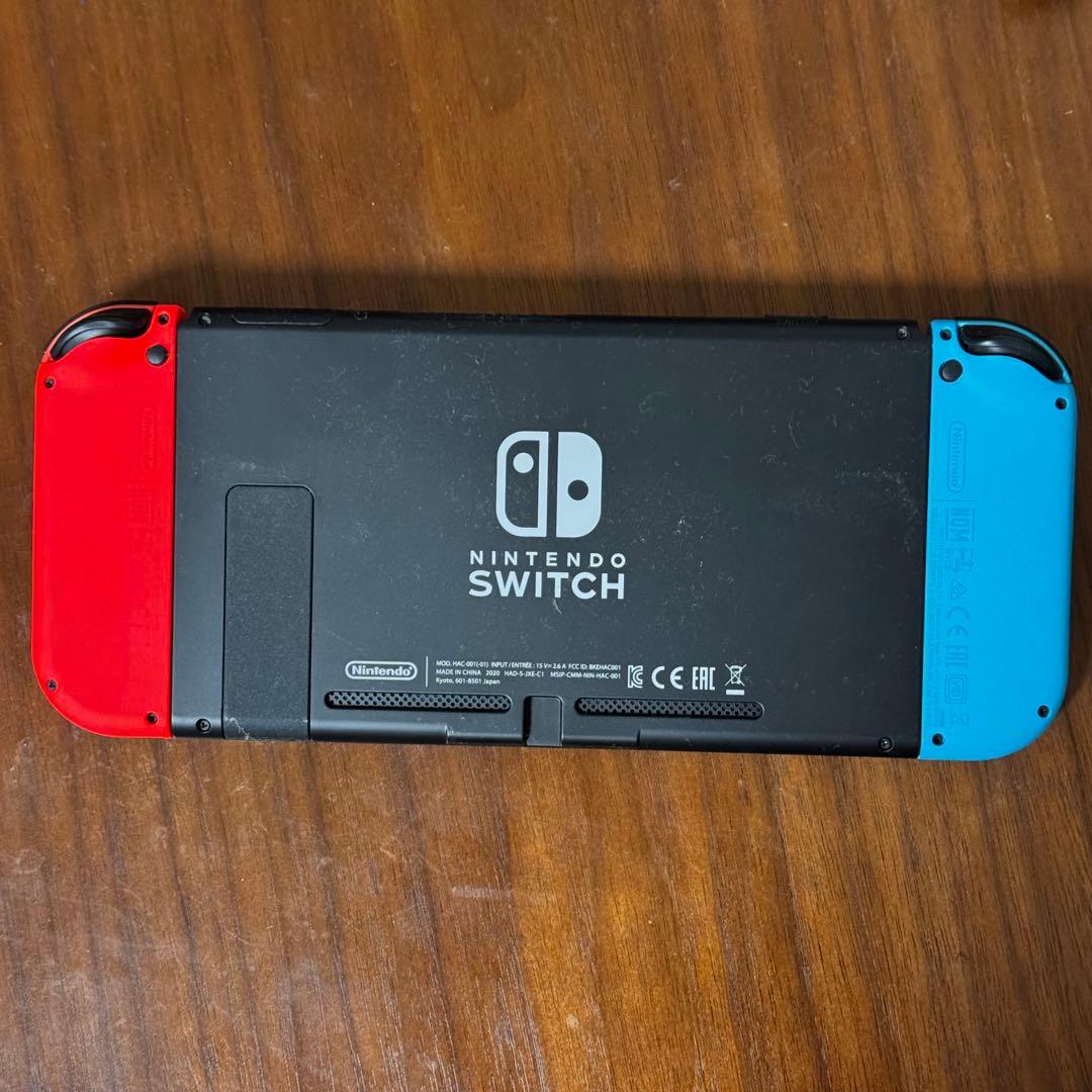 Nintendo Switch 赤青